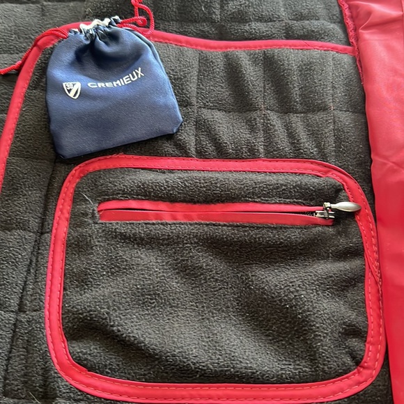 Daniel Cremiuex red vest.  Size XL - Picture 11 of 12